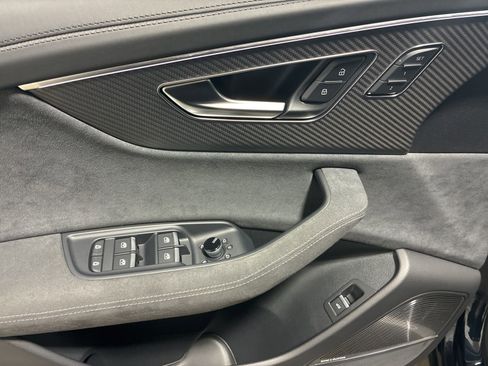 Used 2025 Audi RS Q8 performance image 10