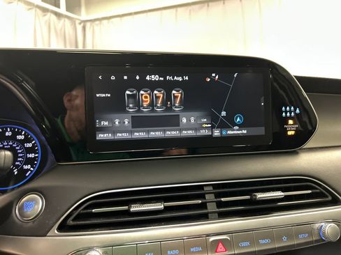 Used 2022 Hyundai Palisade SEL w/ 8P Bench Seat Package FWD image 15