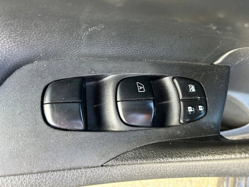 Used 2017 Nissan Altima 2.5 SV FWD image 18