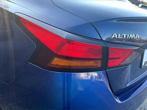 Used 2022 Nissan Altima 2.5 S image 21