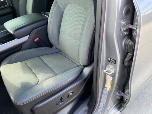 Used 2023 RAM 1500 Big Horn AWD/4WD image 17