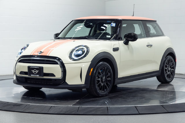 Used 2022 MINI Cooper 2-Door Hardtop FWD image 6