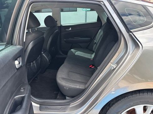 Used 2018 Kia Optima LX FWD image 17