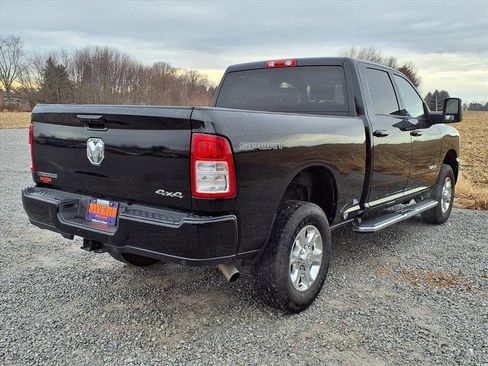 Used 2024 RAM 2500 Big Horn w/ Sport Appearance Package image 32