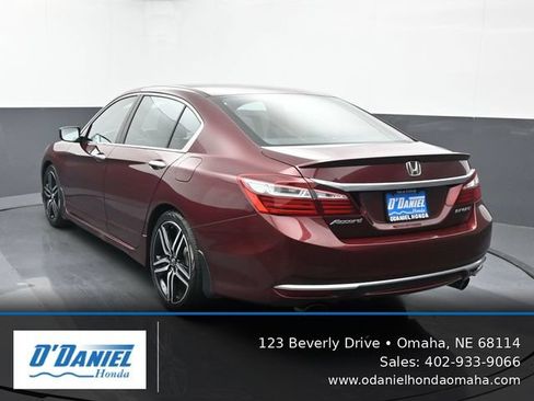 Used 2016 Honda Accord Sport image 4