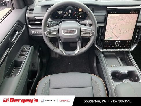 New 2026 GMC Acadia AT4 w/ Luxury Package AWD/4WD image 8