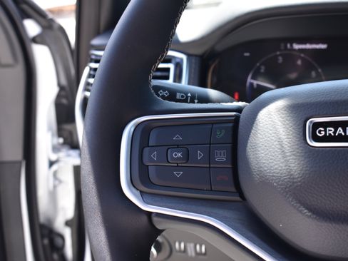 New 2026 Jeep Grand Wagoneer L Limited AWD/4WD image 15