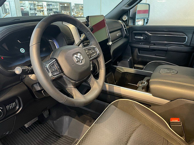 Used 2026 RAM 3500 Laramie AWD/4WD image 8