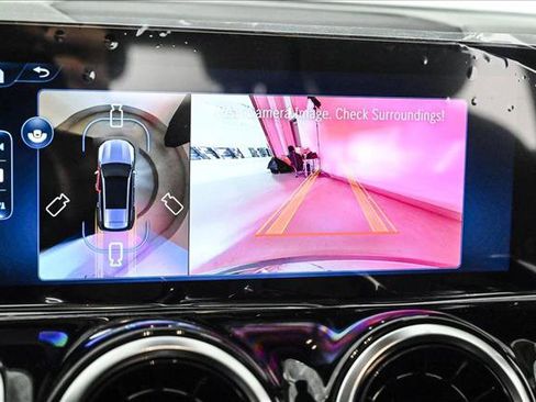 New 2026 Mercedes-Benz GLB 250 4MATIC image 15