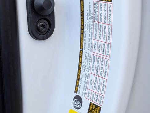 Used 2023 Toyota RAV4 SE w/ Weather & Moonroof Package AWD/4WD image 18