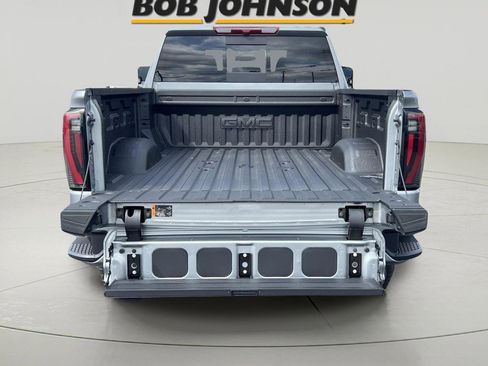 New 2026 GMC Sierra 2500 AT4 AWD/4WD image 32