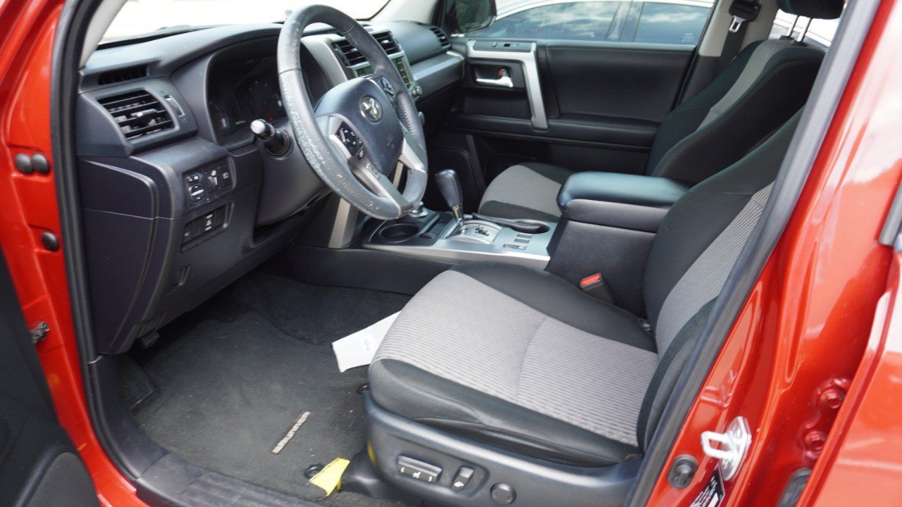 Used 2021 Toyota 4Runner SR5 AWD/4WD image 10
