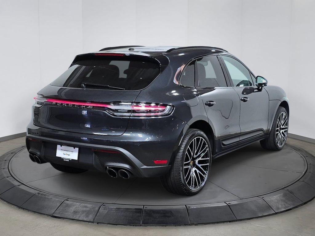 Certified 2026 Porsche Macan AWD/4WD image 7