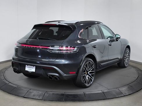 Certified 2026 Porsche Macan AWD/4WD image 7