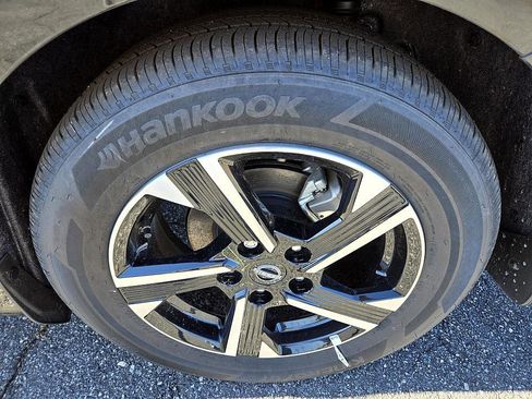 New 2025 Nissan Sentra SV w/ Trunk Package image 13