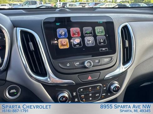 Used 2018 Chevrolet Equinox LT w/ Sun & Infotainment Package AWD/4WD image 20