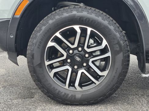 Certified 2024 Ford Ranger Lariat w/ Advanced Towing Package AWD/4WD image 11