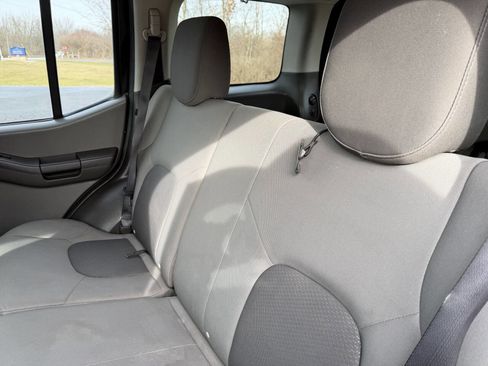 Used 2012 Nissan Xterra S w/ Value Package image 9