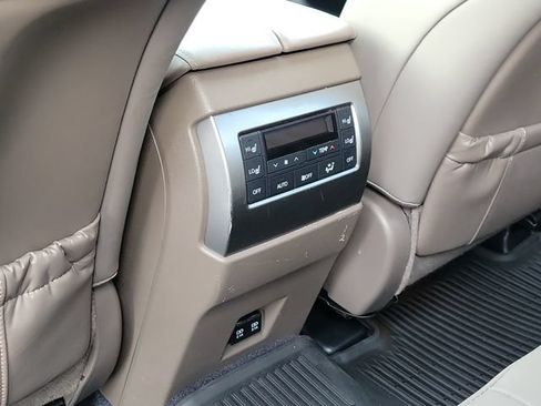 Used 2023 Lexus GX 460 Premium w/ Premium Package AWD/4WD image 24