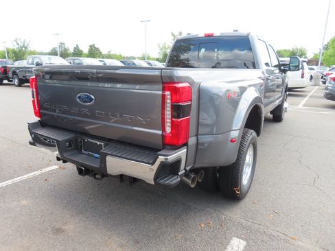 New 2026 Ford F350 Lariat w/ Lariat Ultimate Package AWD/4WD image 4