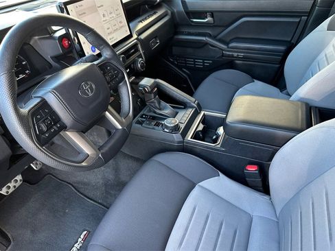 Used 2024 Toyota Tacoma TRD Off-Road image 12