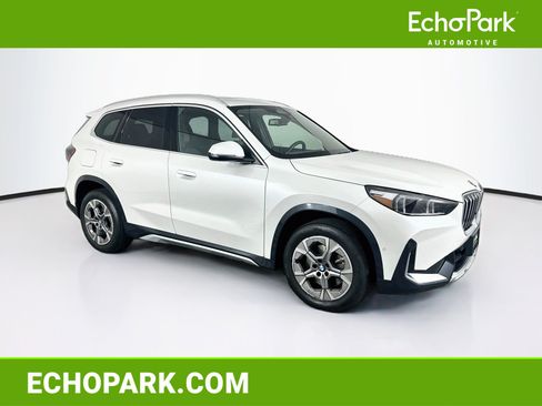 Used 2025 BMW X1 xDrive28i AWD/4WD image 1