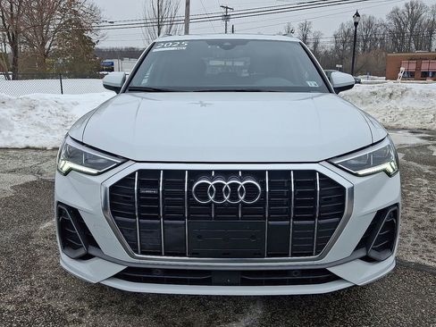 Certified 2025 Audi Q3 2.0T Premium Plus w/ Premium Plus Package image 2