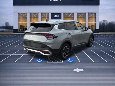 Certified 2025 Kia Sportage LX FWD image 5