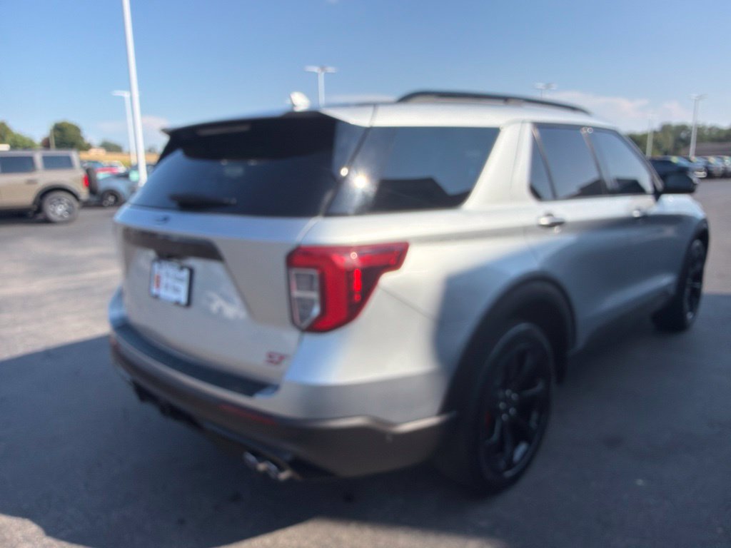 Used 2020 Ford Explorer ST w/ ST Street Pack AWD/4WD image 5