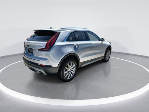 Used 2020 Cadillac XT4 Premium Luxury w/ Cold Weather Package image 8
