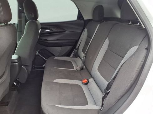 Used 2025 Chevrolet TrailBlazer LT FWD image 10