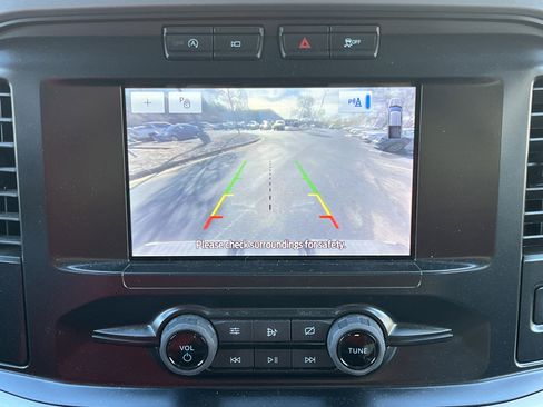 Used 2021 Ford F150 XLT image 5