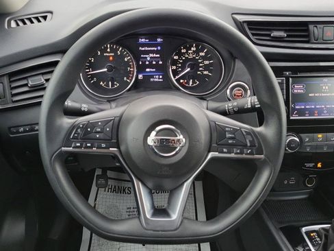Used 2018 Nissan Rogue S image 30