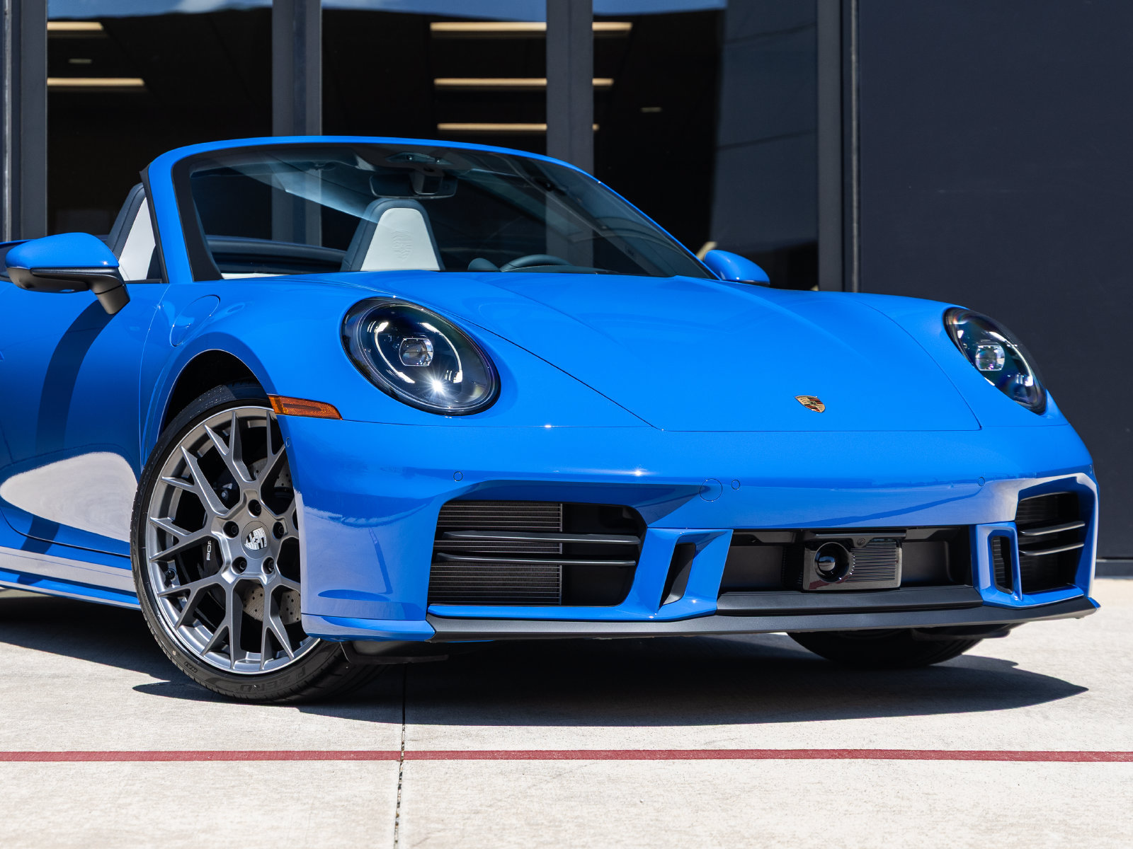 Certified 2026 Porsche 911 Carrera RWD image 9