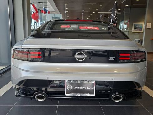 Certified 2025 Nissan Z Performance w/ Floor Mat Package RWD image 12