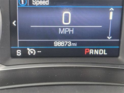 Used 2021 Chevrolet Equinox LT w/ Driver Convenience Package image 30