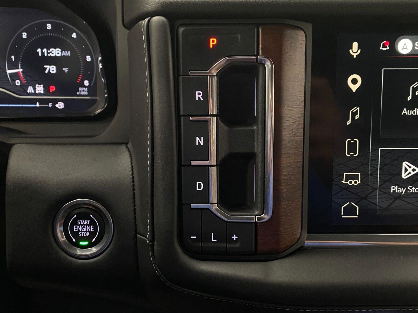 Used 2023 GMC Yukon Denali Ultimate AWD/4WD image 23
