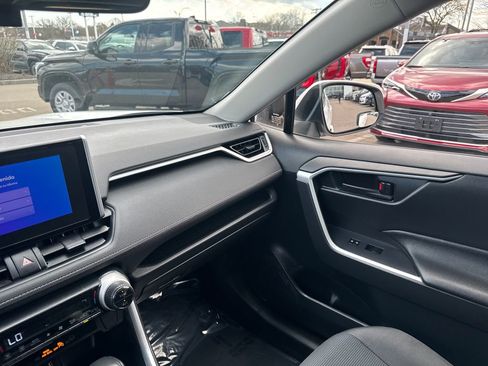 Used 2024 Toyota RAV4 LE image 28