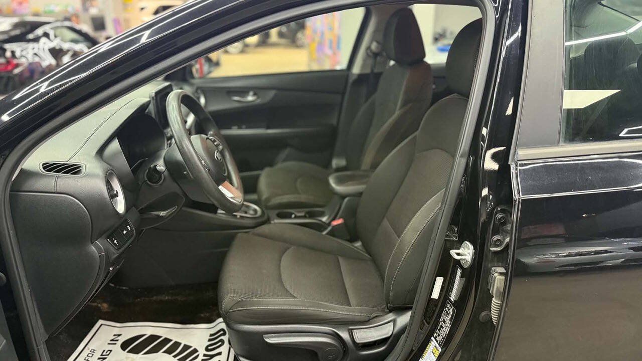 Used 2019 Kia Forte Sedan FWD image 10