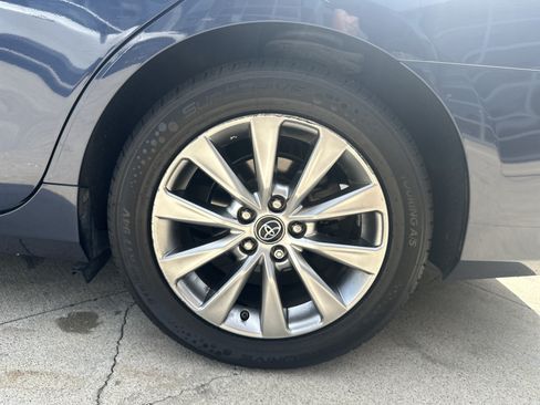 Used 2014 Toyota Camry SE FWD image 32