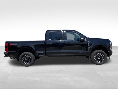 Used 2024 Ford F250 Platinum AWD/4WD image 32