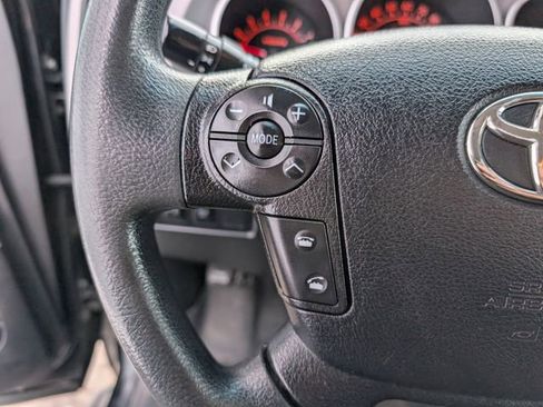 Used 2013 Toyota Tundra 4x4 Double Cab w/ Tow Pkg image 11