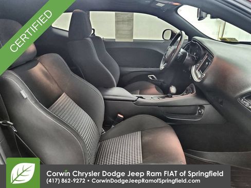 Used 2022 Dodge Challenger R/T w/ Shaker Package RWD image 30