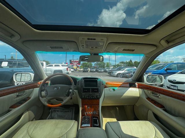 Used 2004 Lexus LS 430 RWD image 22