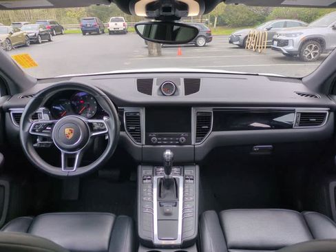 Used 2017 Porsche Macan image 5