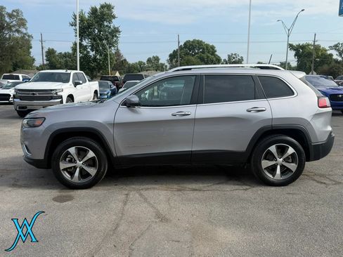 Used 2021 Jeep Cherokee Limited AWD/4WD image 4