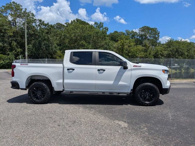 Used 2024 Chevrolet Silverado 1500 LT Trail Boss AWD/4WD image 2