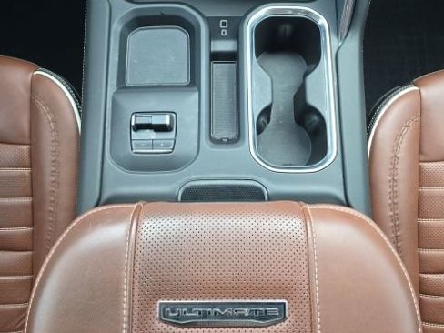 Used 2025 GMC Sierra 2500 Denali Ultimate image 44