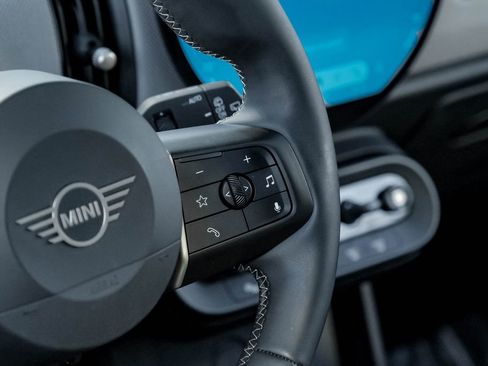 Used 2025 MINI Cooper S image 15