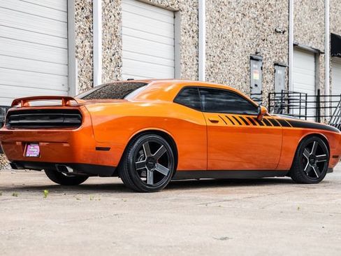 Used 2011 Dodge Challenger R/T image 3
